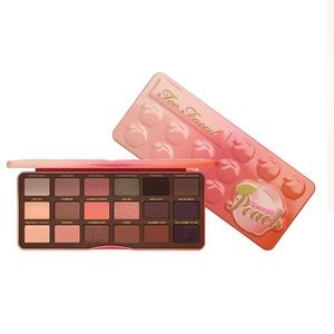 Too Faced peach eyeshadow palette